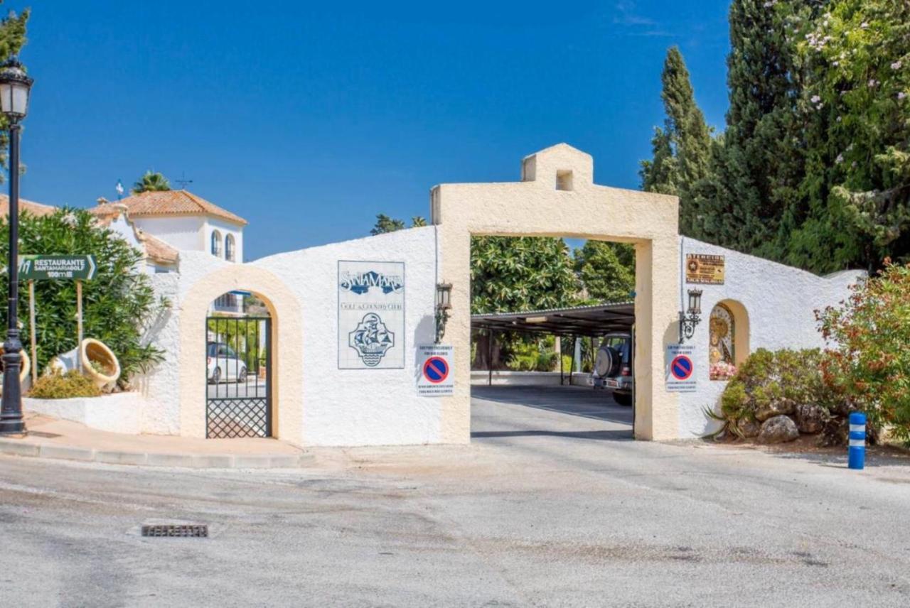 Modern In Elviria, Golf, Fun & Appartement